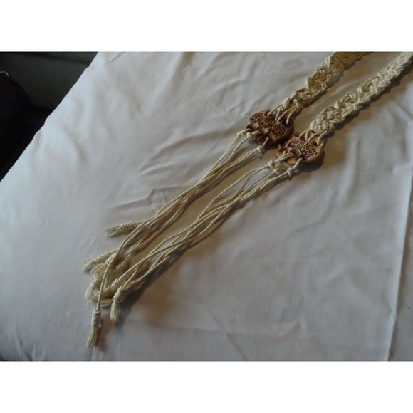 Vintage Macrame Beaded CERAMIC Medallion Belt 70's Knotted Boho Hippie 47"1 1/4" - Picture 4 of 5